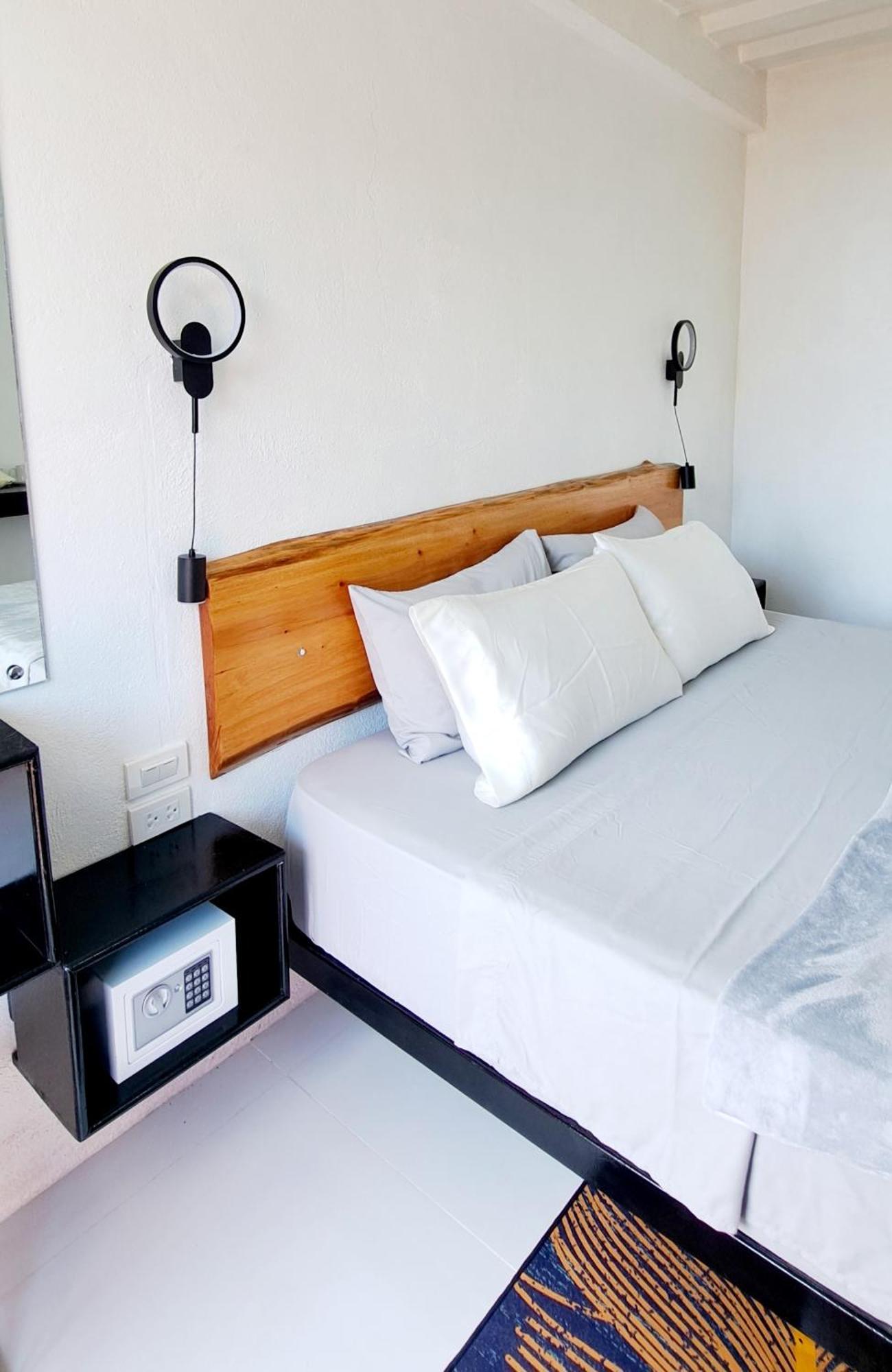 Bougainvillea Guesthouse San Juan  Zewnętrze zdjęcie
